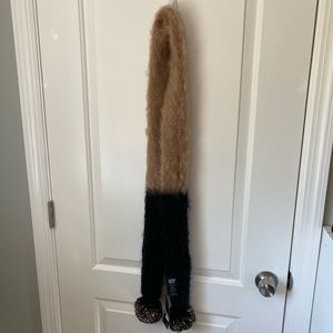 BabyMo Mohair Dipsy Pom Cuddle Scarf NWT